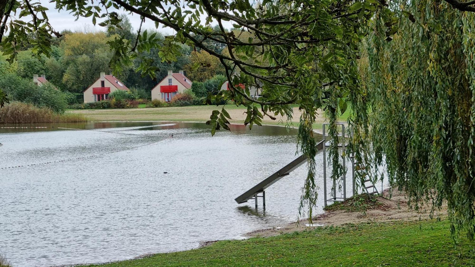 Het Huys Ewijk Mooi Luxe En Een Laadpaal Exterior foto
