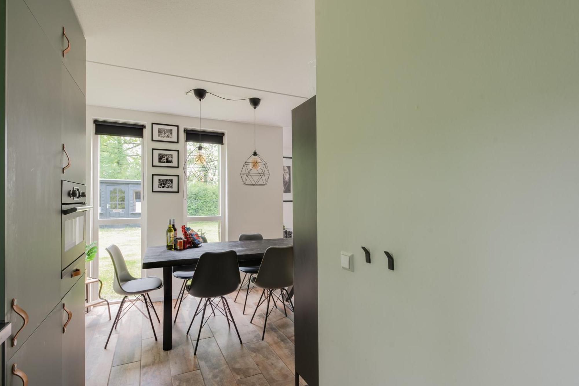 Het Huys Ewijk Mooi Luxe En Een Laadpaal Exterior foto
